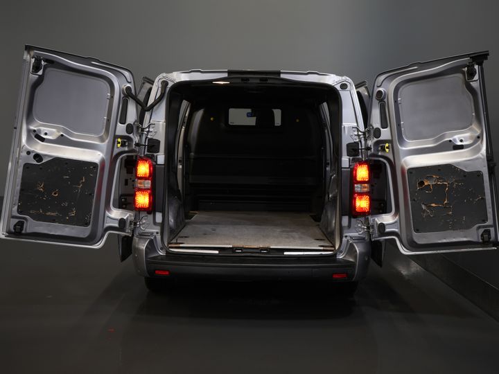 Toyota PROACE Electric Worker Fourgon 75 kWh 330 km WLTP L3 Chargeur rapide/ Xenon/ 2x Portes coulissantes/ Head-Up/ Chauffage auxiliaire/ Sièges chauffants/ Carplay/ Climatisation/ Caméra/ LMV