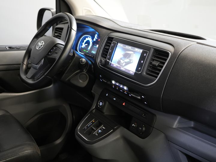 Toyota PROACE Electric Worker Fourgon 75 kWh 330 km WLTP L3 Chargeur rapide/ Xenon/ 2x Portes coulissantes/ Head-Up/ Chauffage auxiliaire/ Sièges chauffants/ Carplay/ Climatisation/ Caméra/ LMV