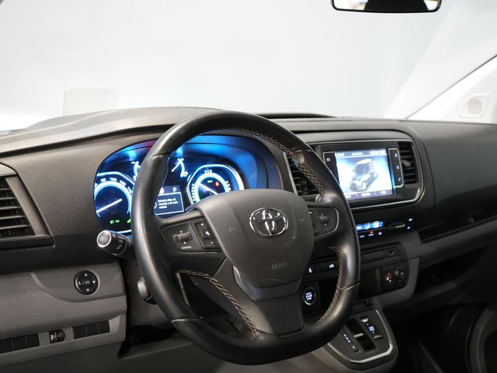 Toyota PROACE Electric Worker Fourgon 75 kWh 330 km WLTP L3 Chargeur rapide/ Xenon/ 2x Portes coulissantes/ Head-Up/ Chauffage auxiliaire/ Sièges chauffants/ Carplay/ Climatisation/ Caméra/ LMV