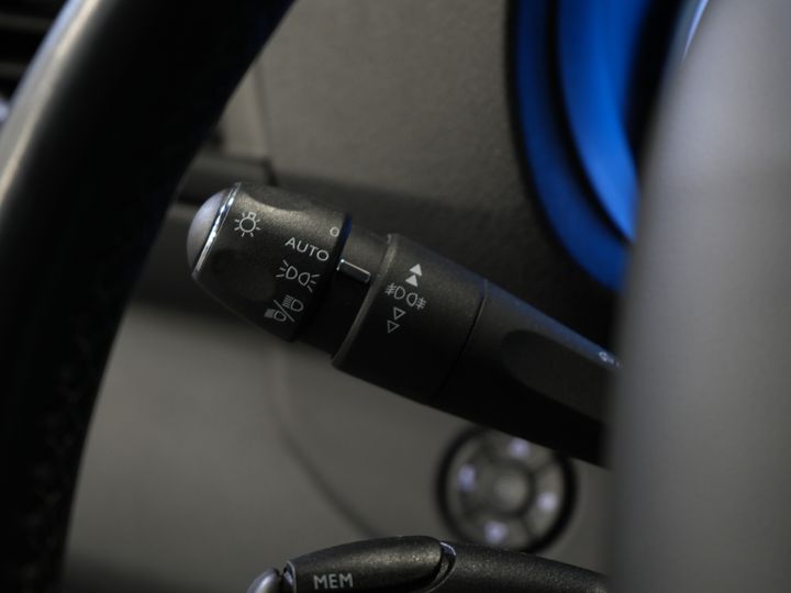 Toyota PROACE Electric Worker Fourgon 75 kWh 330 km WLTP L3 Chargeur rapide/ Xenon/ 2x Portes coulissantes/ Head-Up/ Chauffage auxiliaire/ Sièges chauffants/ Carplay/ Climatisation/ Caméra/ LMV