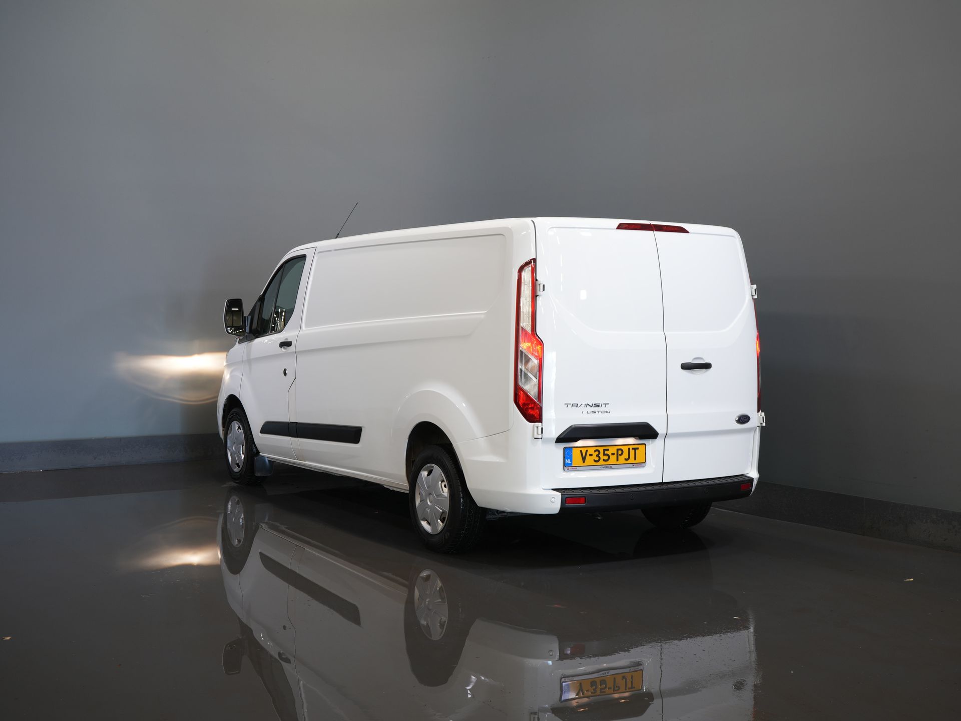 Ford Transit Custom Vans 2.0 TDCI L2 130 CP Trend 2.8t Remorcare M./ Cruise/ PDC V+A/ DAB/ Airco