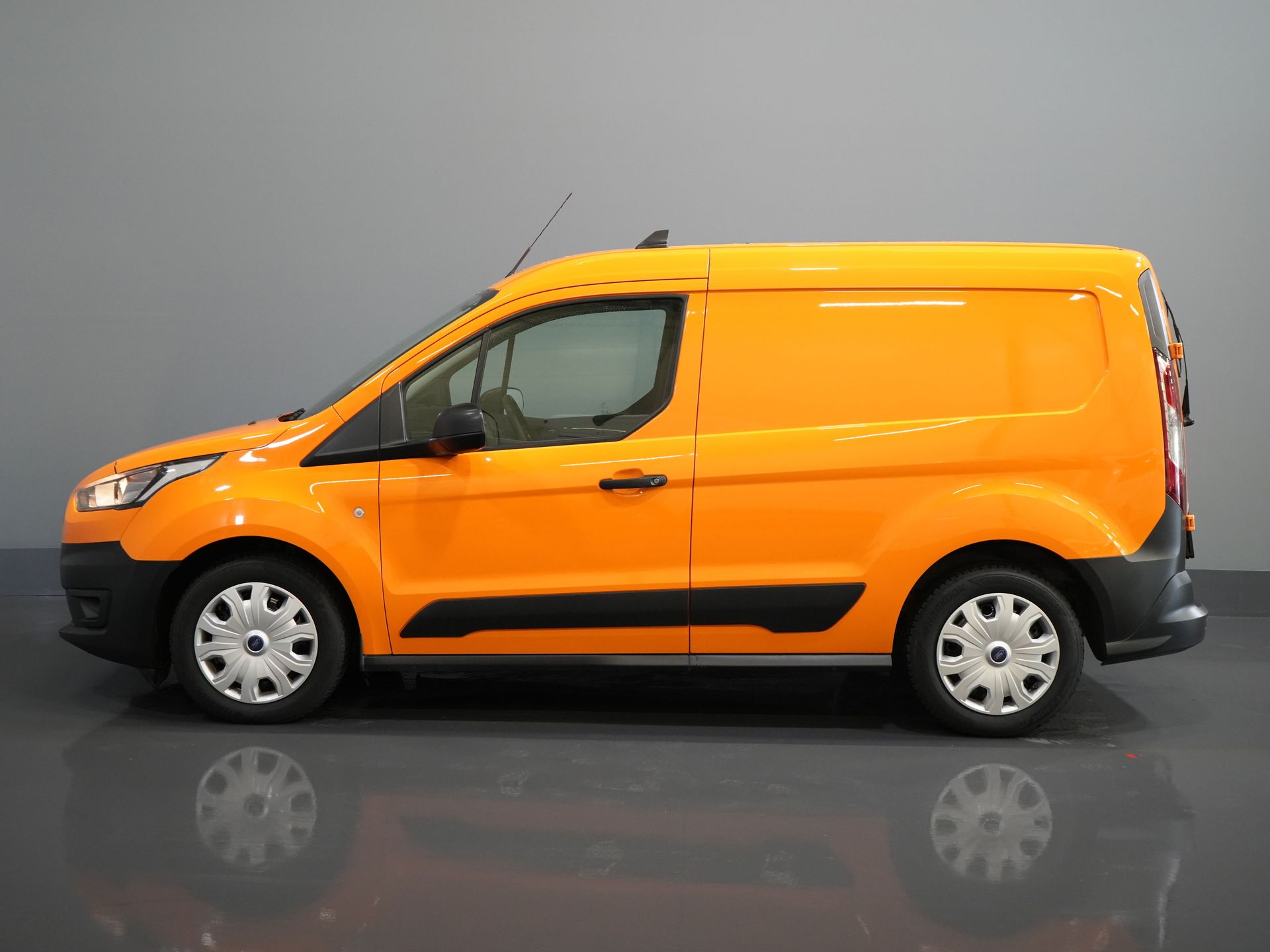 Ford Transit Connect Van 1.5 TDCI Trend Standkachel/ Stoelverw./ Airco/ Trekhaak