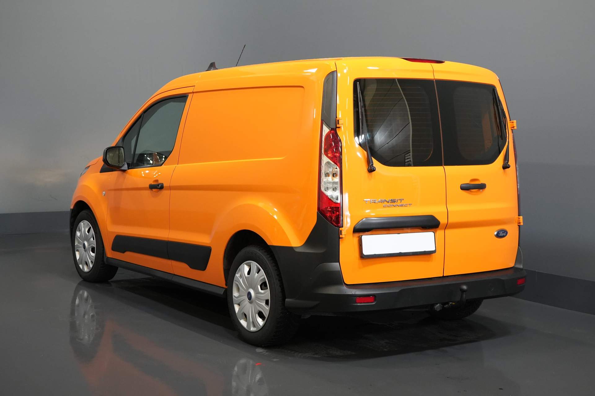Ford Transit Connect Bestelbus 1.5 TDCI Trend Standkachel/ Stoelverw./ Airco/ Trekhaak