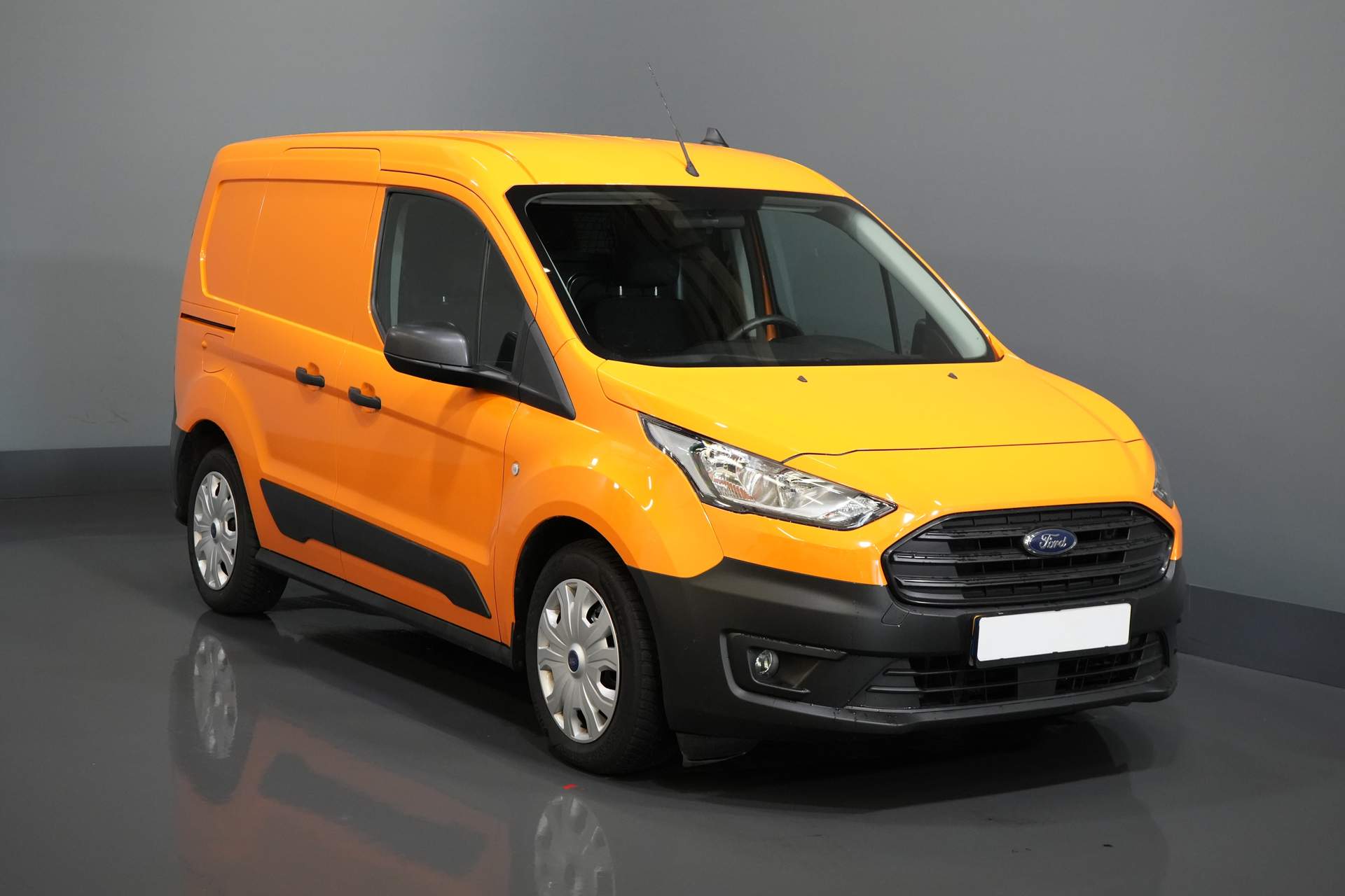 Ford Transit Connect Bestelbus 1.5 TDCI Trend Standkachel/ Stoelverw./ Airco/ Trekhaak