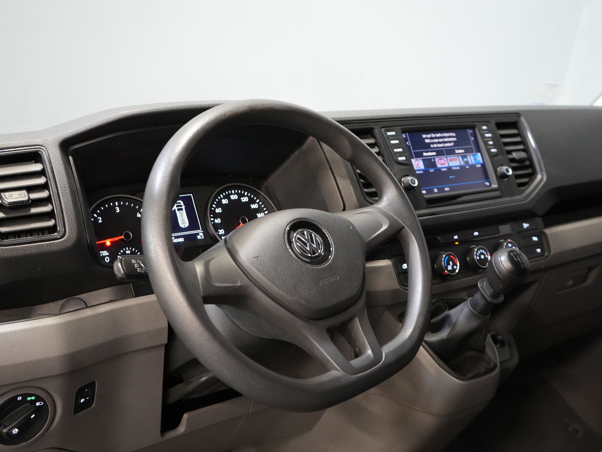 Volkswagen Crafter Bestelbus 35 2.0 TDI 140 pk L4H3 BPM VRIJ! Carplay/ 3 Pers./ PDC/ Airco