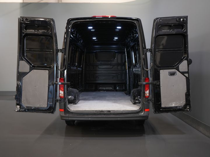 Volkswagen Crafter Bestelbus 35 2.0 TDI 140 pk L4H3 BPM VRIJ! Carplay/ 3 Pers./ PDC/ Airco