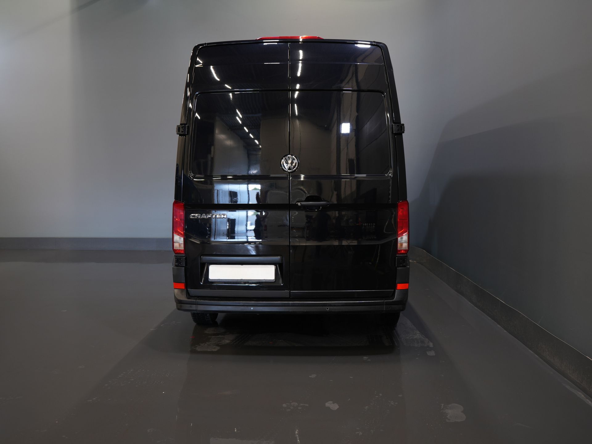 Volkswagen Crafter Bestelbus 35 2.0 TDI 140 pk L4H3 BPM VRIJ! Carplay/ 3 Pers./ PDC/ Airco