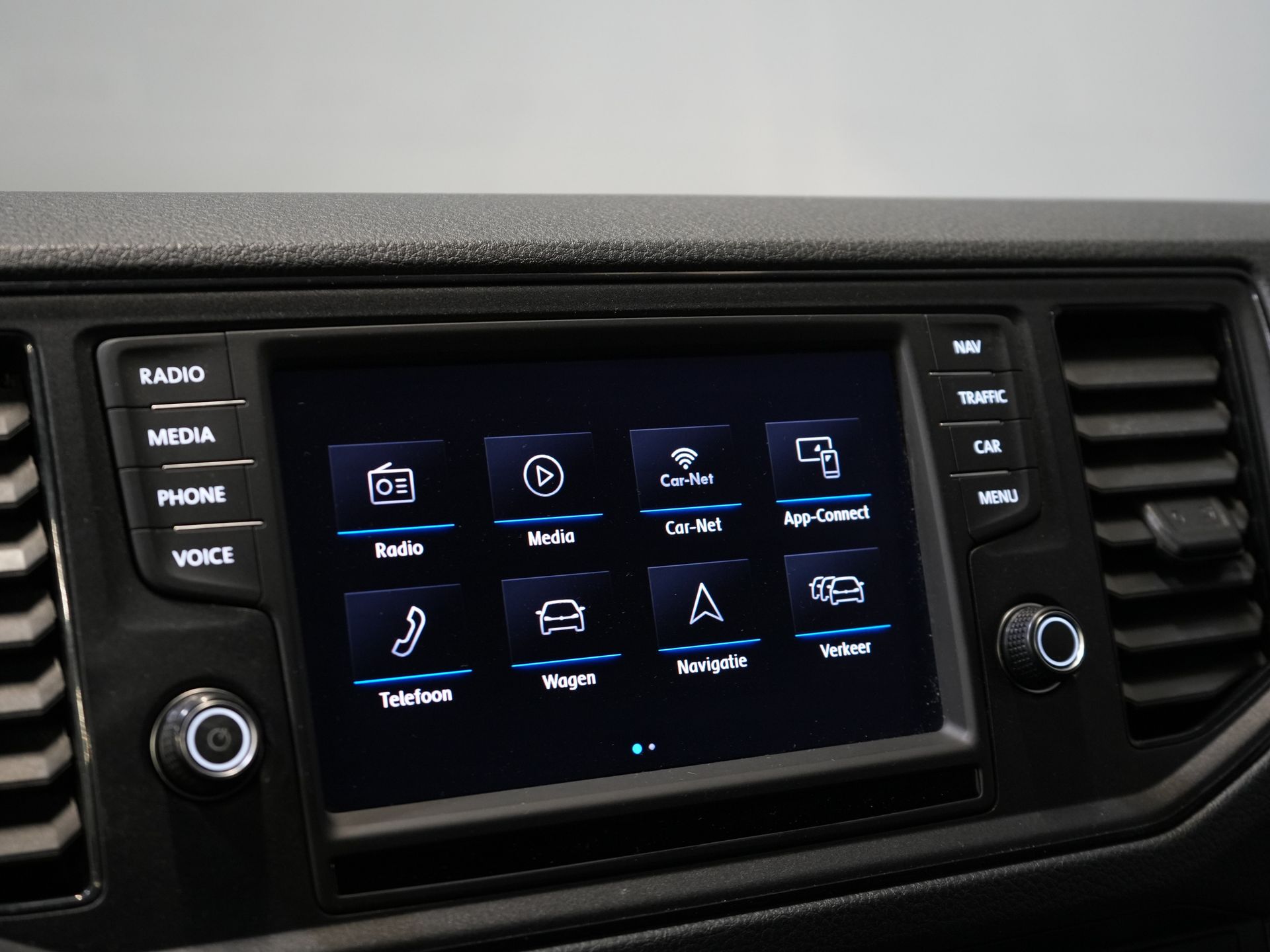 Volkswagen Crafter Bestelbus 35 2.0 TDI 140 pk L4H3 BPM VRIJ! Carplay/ 3 Pers./ PDC/ Airco