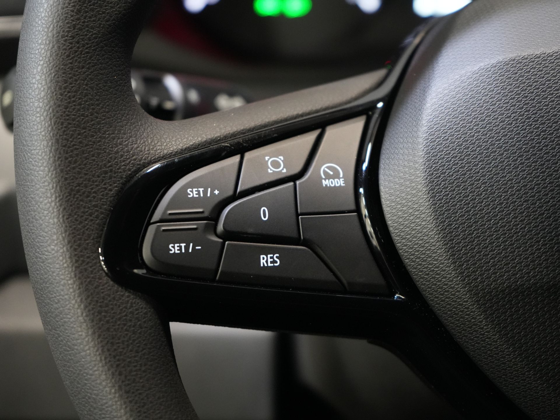 Renault Master Van T35 2.0 dCi 130 CP L2H2 Advance BPM FREE! LED/ Dispozitiv de remorcare 2.5t/ Navi/ Carplay/ Cameră/ Climă/ PDC/ Cruise/ Cârlig de remorcare