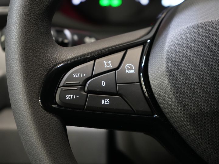 Renault Master Van T35 2.0 dCi 130 CP L2H2 Advance BPM FREE! LED/ Dispozitiv de remorcare 2.5t/ Navi/ Carplay/ Cameră/ Climă/ PDC/ Cruise/ Cârlig de remorcare