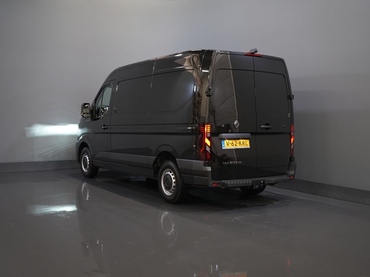 Renault Master Van T35 2.0 dCi 130 CP L2H2 Advance BPM FREE! LED/ Dispozitiv de remorcare 2.5t/ Navi/ Carplay/ Cameră/ Climă/ PDC/ Cruise/ Cârlig de remorcare