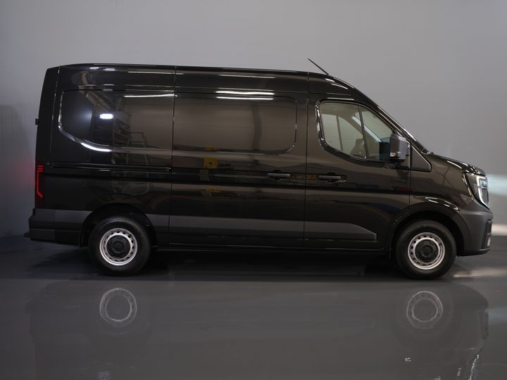 Renault Master Van T35 2.0 dCi 130 CP L2H2 Advance BPM FREE! LED/ Dispozitiv de remorcare 2.5t/ Navi/ Carplay/ Cameră/ Climă/ PDC/ Cruise/ Cârlig de remorcare