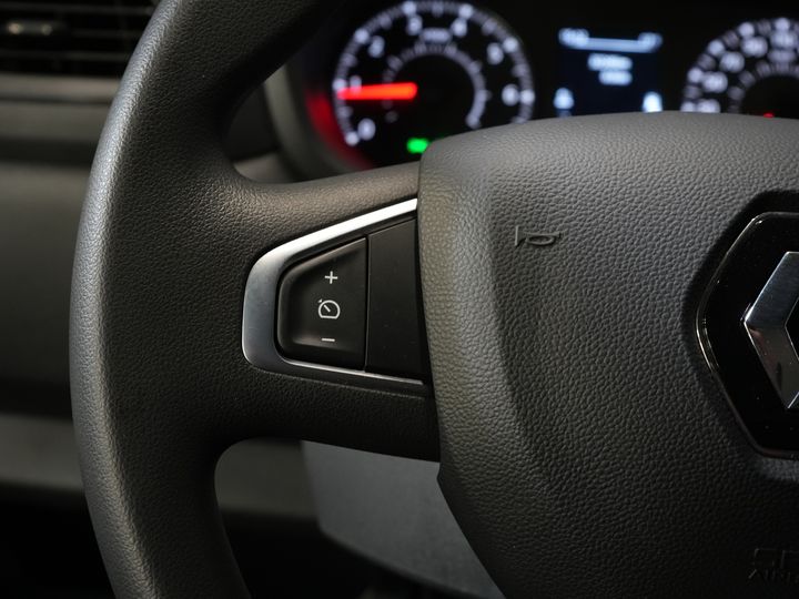 Renault Master Bakwagen T35 2.3 dCi 165 pk BPM Vrij! Bakwagen 420x215x233 Laadklep/ Zijdeur/ Meubelbak/ Spoiler/ Cruise/ Airco