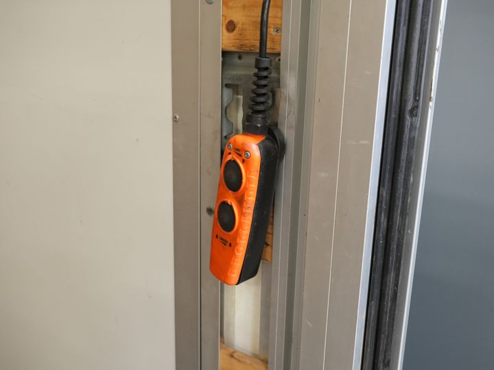 Renault Master Bakwagen T35 2.3 dCi 165 pk BPM Vrij! Bakwagen 420x215x233 Laadklep/ Zijdeur/ Meubelbak/ Spoiler/ Cruise/ Airco