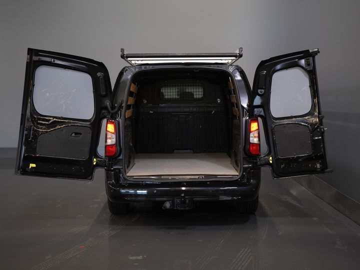 Peugeot Partner Van 1.5 HDI 130 к.с. Авт. L2 BPM БЕЗКОШТОВНО! Багажник на даху/ 3перс./ Carplay/ Камера/ Клімат/ PDC/ LMV/ Круїз/ Фаркоп