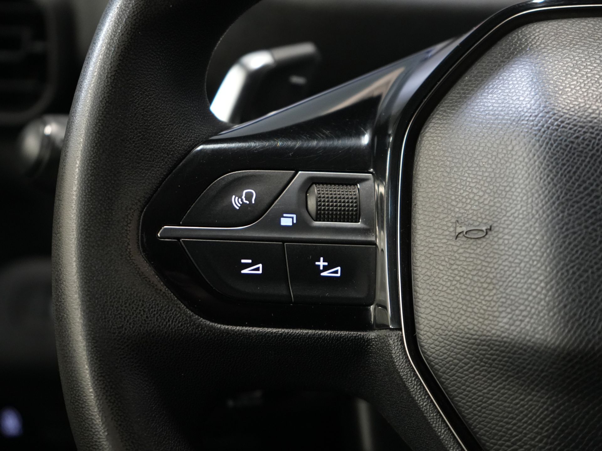 Peugeot Partner Van 1.5 HDI 130 к.с. Авт. L2 BPM БЕЗКОШТОВНО! Багажник на даху/ 3перс./ Carplay/ Камера/ Клімат/ PDC/ LMV/ Круїз/ Фаркоп