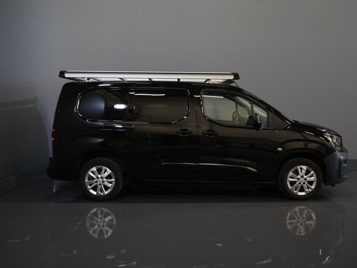 Peugeot Partner Van 1.5 HDI 130 к.с. Авт. L2 BPM БЕЗКОШТОВНО! Багажник на даху/ 3перс./ Carplay/ Камера/ Клімат/ PDC/ LMV/ Круїз/ Фаркоп