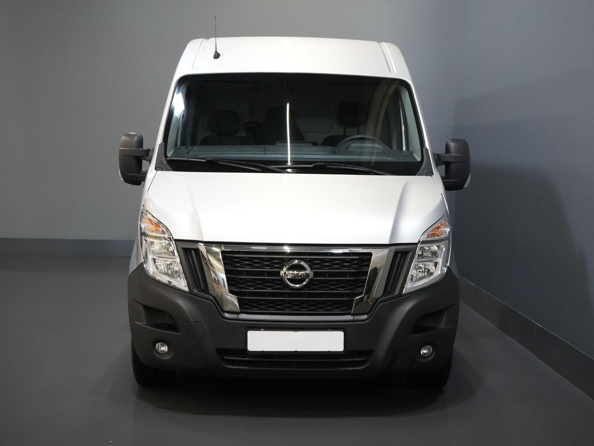 Nissan NV400 Van 35 2.3 dCi 136 к.с. L2H2 2x Зсувні двері/ Клімат/ Навігація/ Круїз/ Камера/ PDC/ Буксирний гак