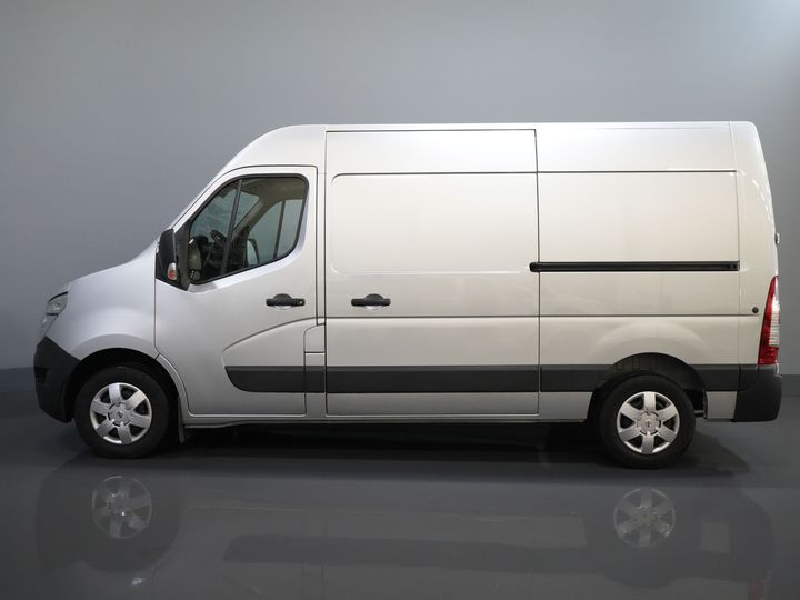 Nissan NV400 Van 35 2.3 dCi 136 к.с. L2H2 2x Зсувні двері/ Клімат/ Навігація/ Круїз/ Камера/ PDC/ Буксирний гак