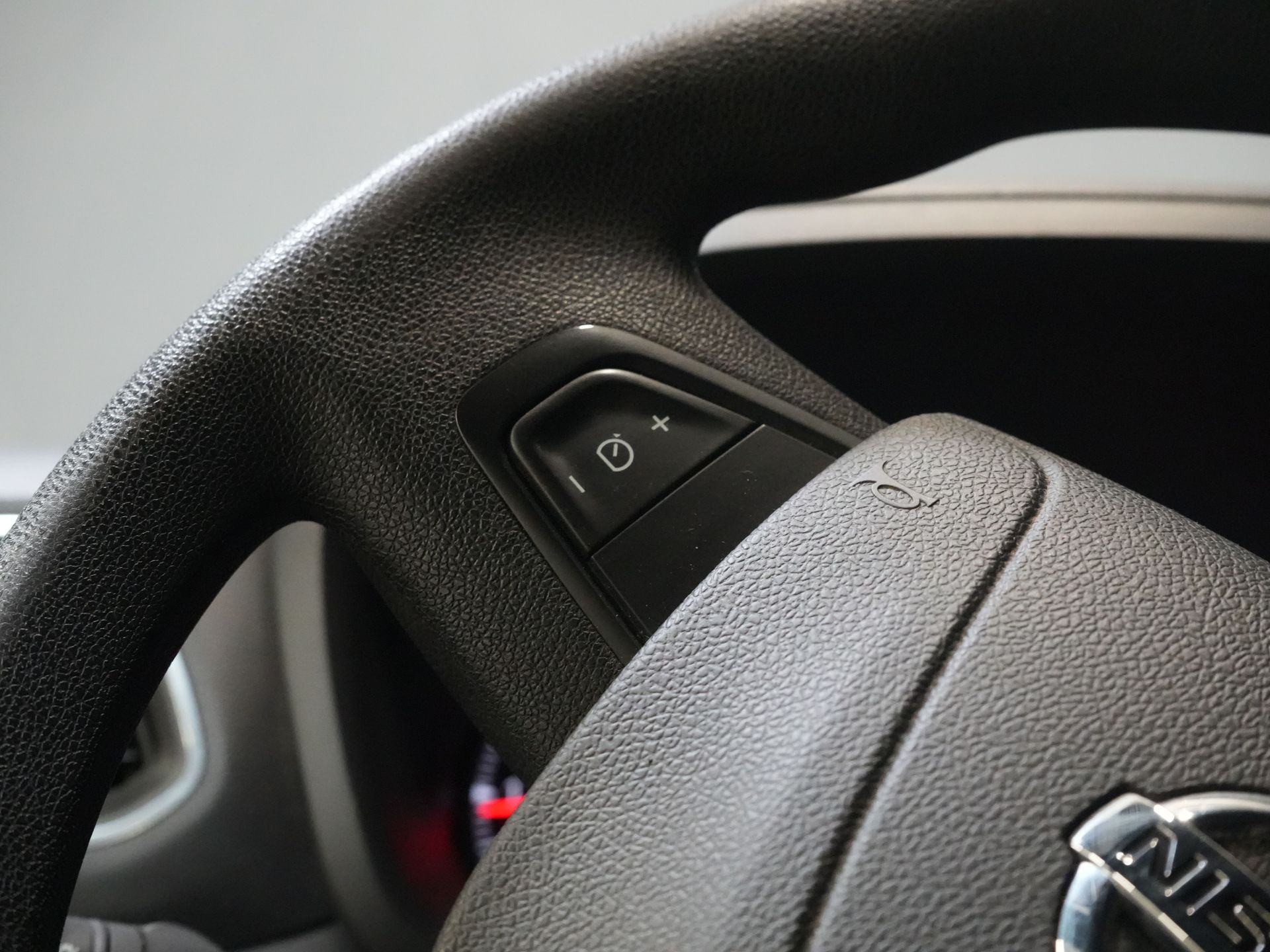 Nissan NV400 Van 35 2.3 dCi 136 к.с. L2H2 2x Зсувні двері/ Клімат/ Навігація/ Круїз/ Камера/ PDC/ Буксирний гак
