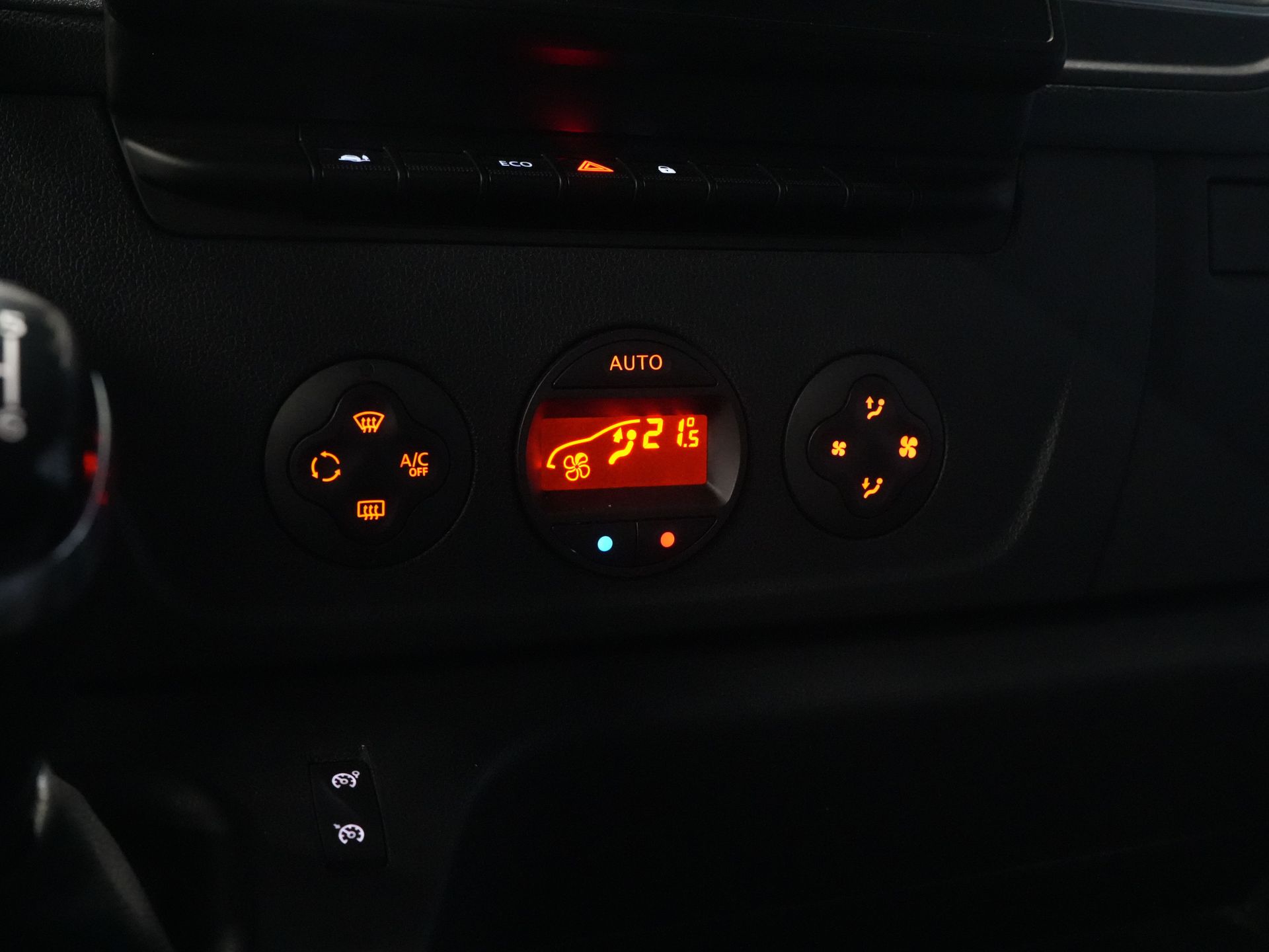 Nissan NV400 Van 35 2.3 dCi 136 к.с. L2H2 2x Зсувні двері/ Клімат/ Навігація/ Круїз/ Камера/ PDC/ Буксирний гак