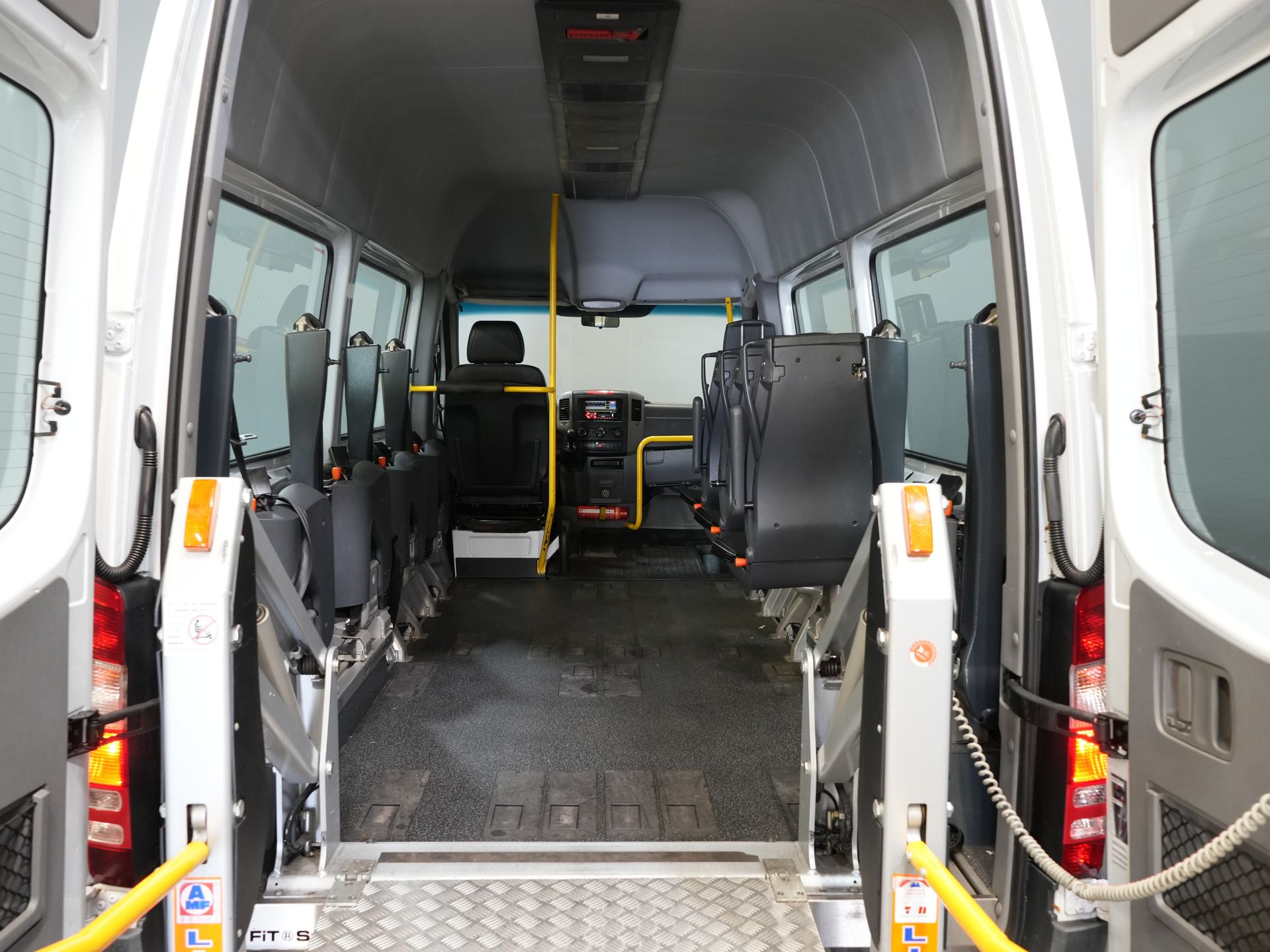Mercedes-Benz Sprinter Passenger Transport 313 2.2 CDI L2H2 €9,922 Incl. VAT BPM FREE! EXPORT Combi/ 9 persons/ Kombi/ 9P/ Airco/ Wheelchair lift