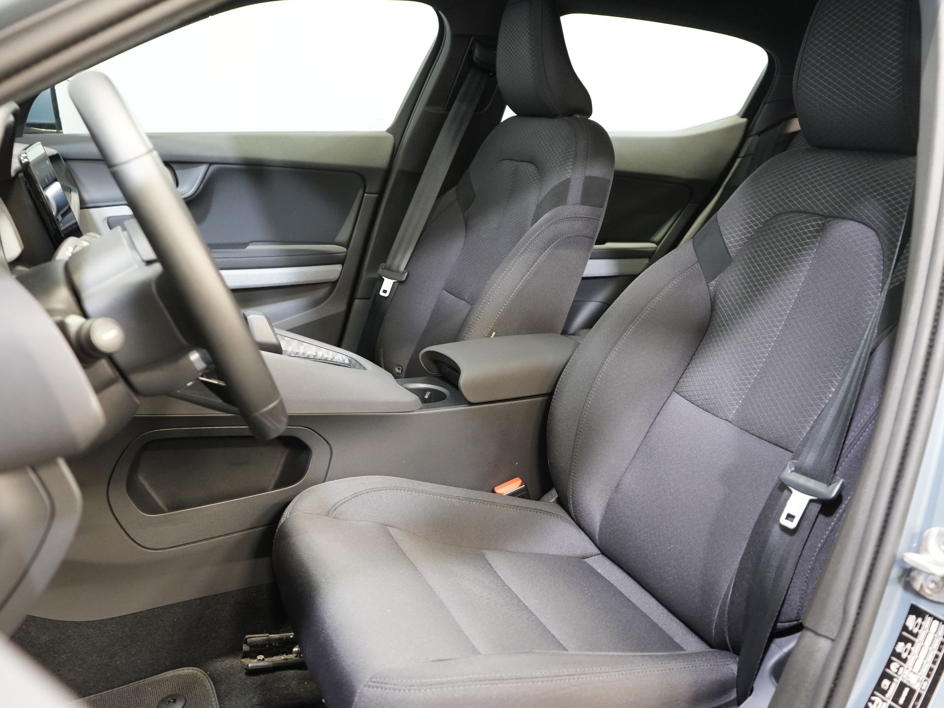 Polestar 2 Berline Long Range 78 kWh 551 km WLTP 94% SOH LED/ Adapt.Cruise/ Mémoire/ Sièges chauffants/ Carplay/ Navigation/ Climatisation