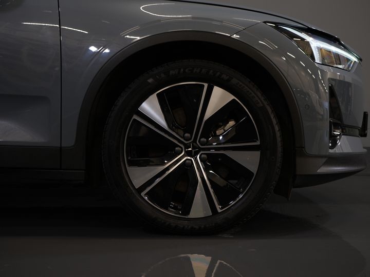 Polestar 2 Berline Long Range 78 kWh 551 km WLTP 94% SOH LED/ Adapt.Cruise/ Mémoire/ Sièges chauffants/ Carplay/ Navigation/ Climatisation