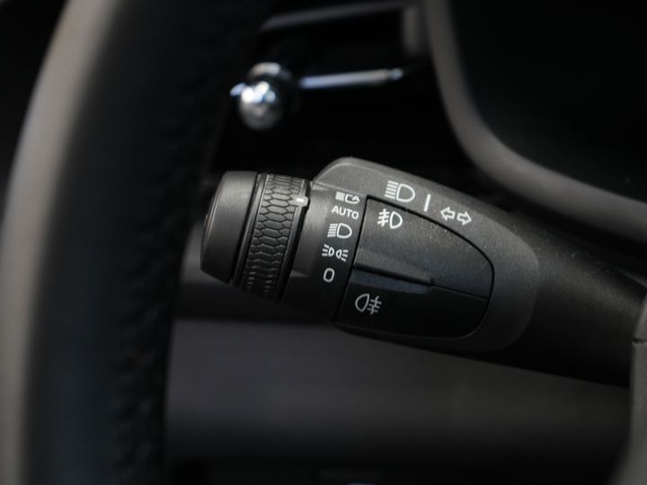 Polestar 2 Berline Long Range 78 kWh 551 km WLTP 94% SOH LED/ Adapt.Cruise/ Mémoire/ Sièges chauffants/ Carplay/ Navigation/ Climatisation