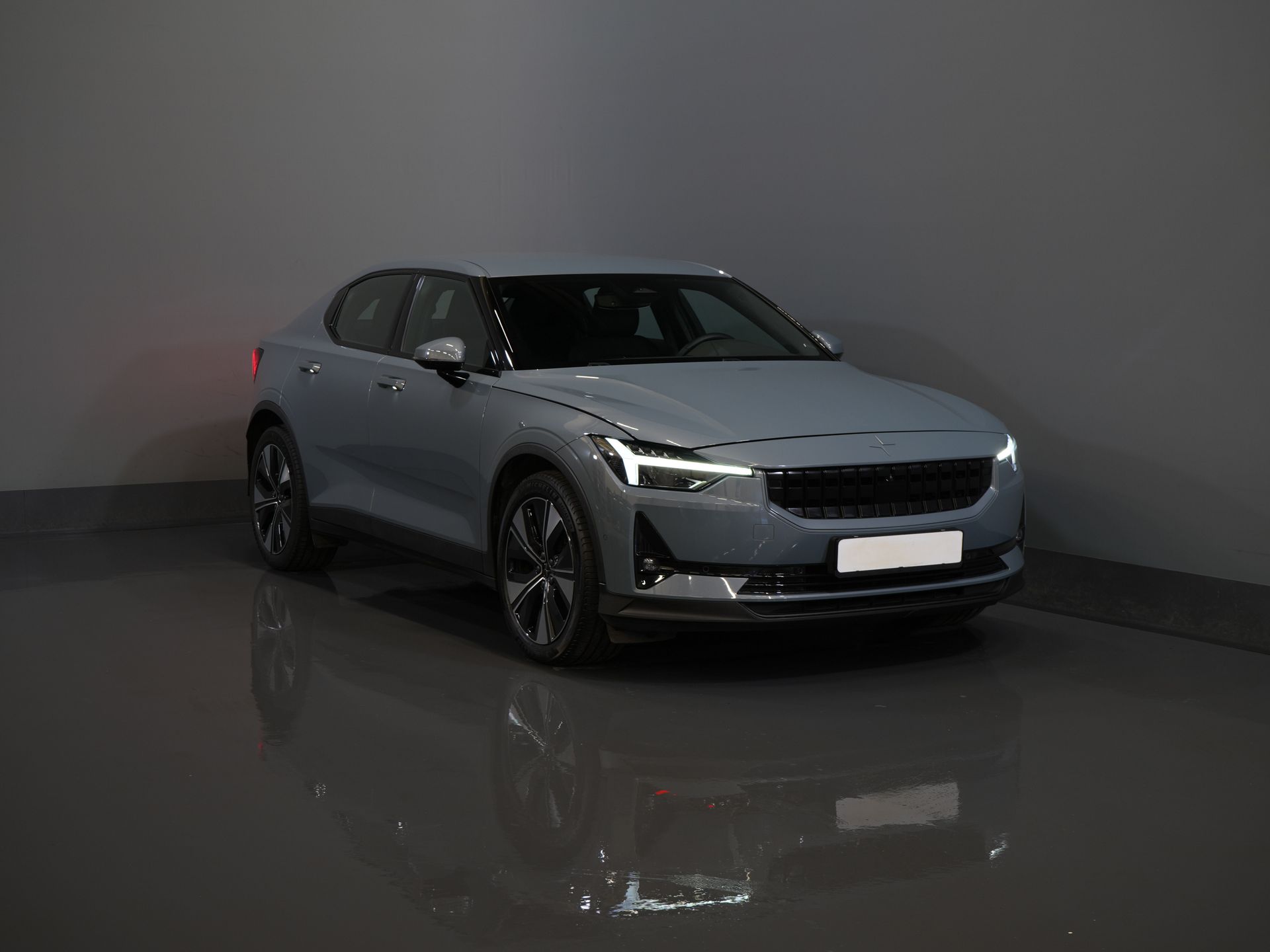 Polestar 2 Berline Long Range 78 kWh 551 km WLTP 94% SOH LED/ Adapt.Cruise/ Mémoire/ Sièges chauffants/ Carplay/ Navigation/ Climatisation