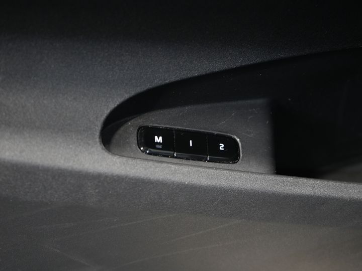 Polestar 2 Berline Long Range 78 kWh 551 km WLTP 94% SOH LED/ Adapt.Cruise/ Mémoire/ Sièges chauffants/ Carplay/ Navigation/ Climatisation