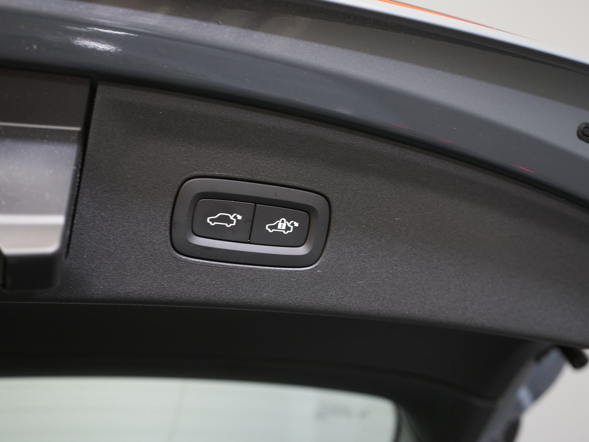 Polestar 2 Berline Long Range 78 kWh 551 km WLTP 94% SOH LED/ Adapt.Cruise/ Mémoire/ Sièges chauffants/ Carplay/ Navigation/ Climatisation