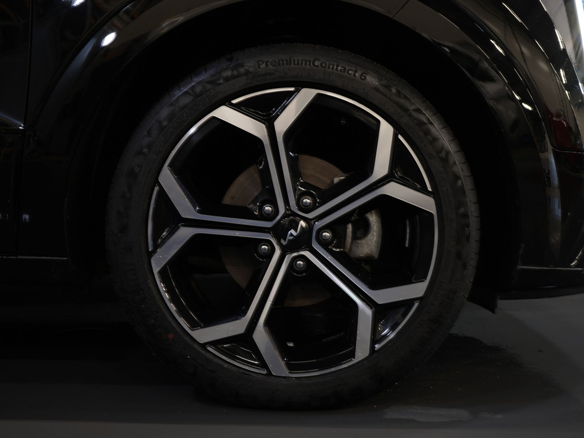 Kia Niro SUV 1.6 GDi PHEV Executive Line Harman Kardon/ Stoelvent./ 18