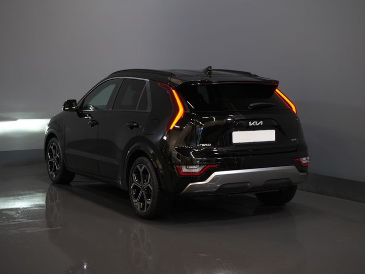 Kia Niro SUV 1.6 GDi PHEV Executive Line Harman Kardon/ Stoelvent./ 18