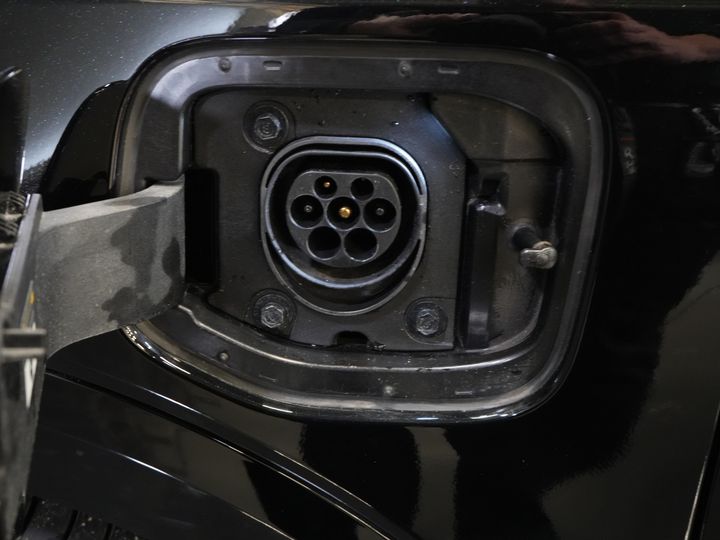 Kia Niro SUV 1.6 GDi PHEV Executive Line Harman Kardon/ Stoelvent./ 18