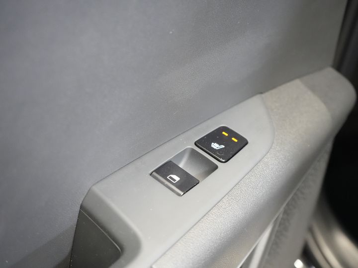 Kia Niro SUV 1.6 GDi PHEV Executive Line Harman Kardon/ Stoelvent./ 18