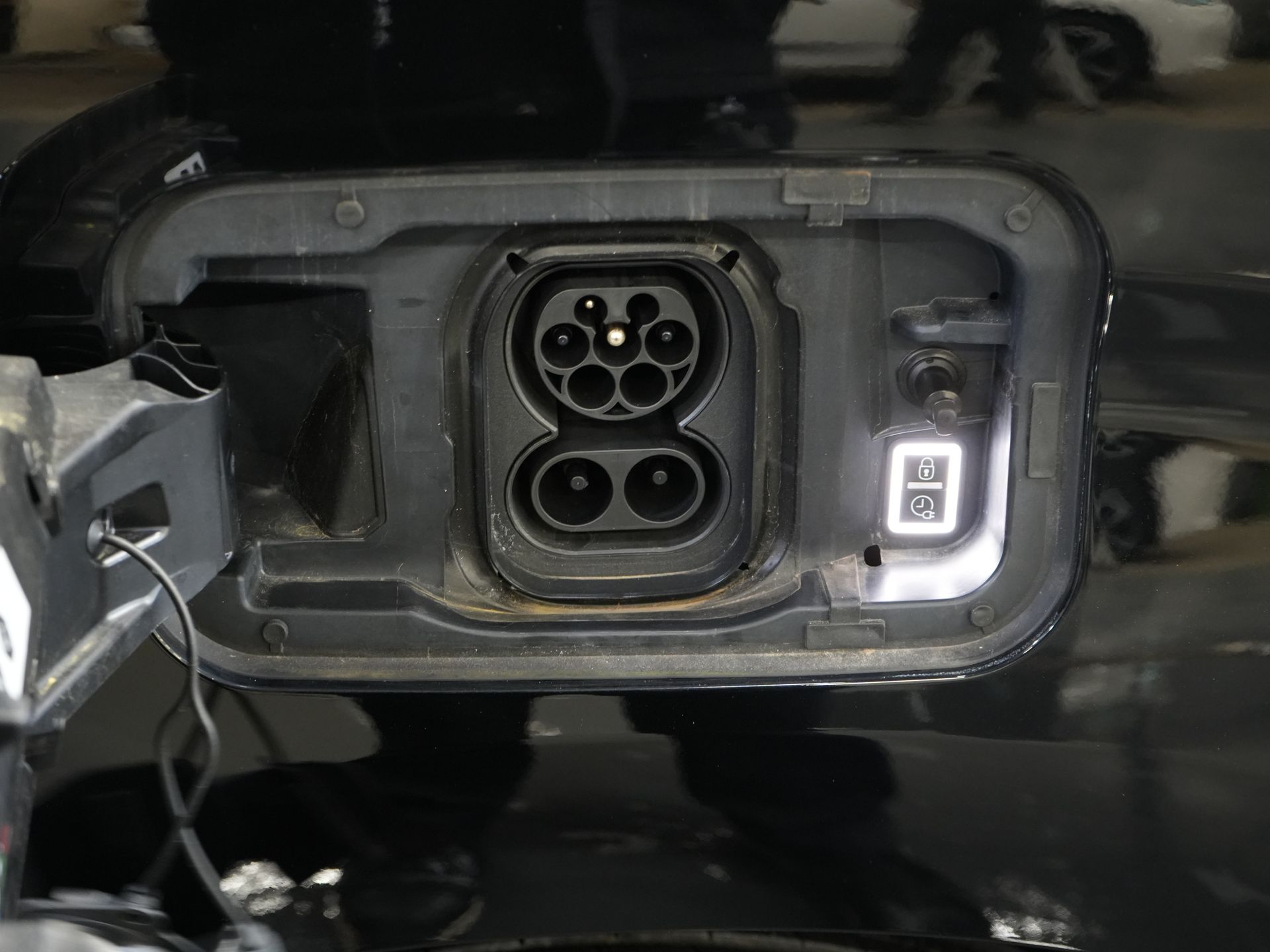 Peugeot e-Partner Van 50 kWh 280 km WLTP Încălzire stand/ Încărcător rapid/ DAB/ Cruise/ Aer condiționat