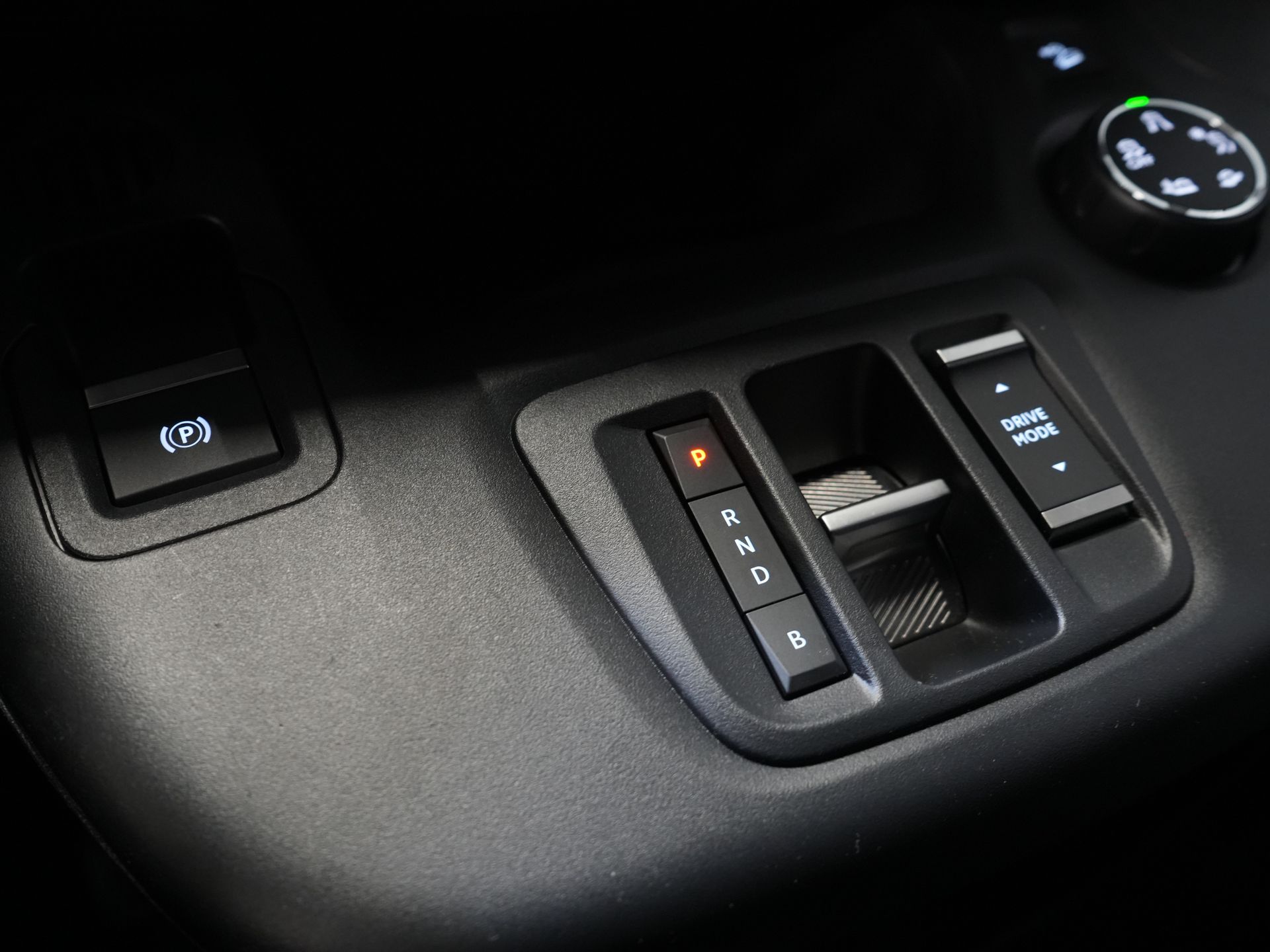 Peugeot e-Partner Van 50 kWh 280 km WLTP Încălzire stand/ Încărcător rapid/ DAB/ Cruise/ Aer condiționat