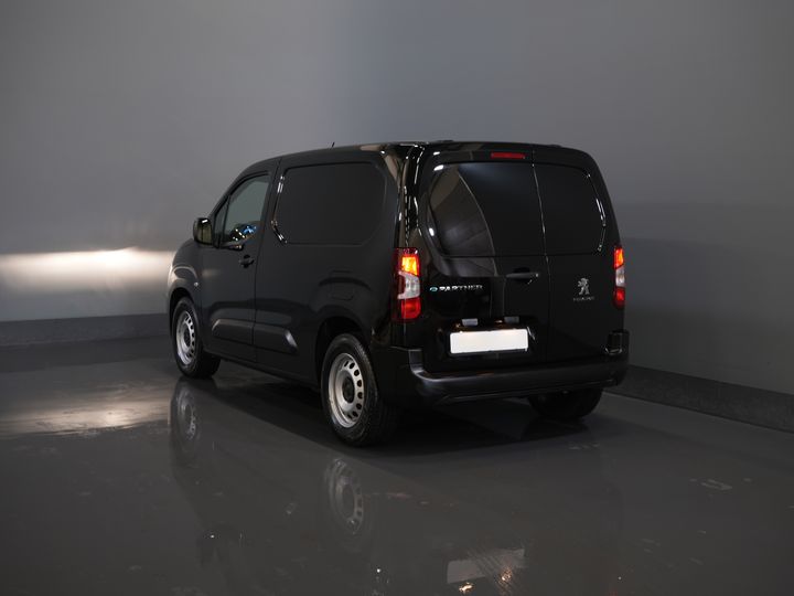 Peugeot e-Partner Van 50 kWh 280 km WLTP Încălzire stand/ Încărcător rapid/ DAB/ Cruise/ Aer condiționat