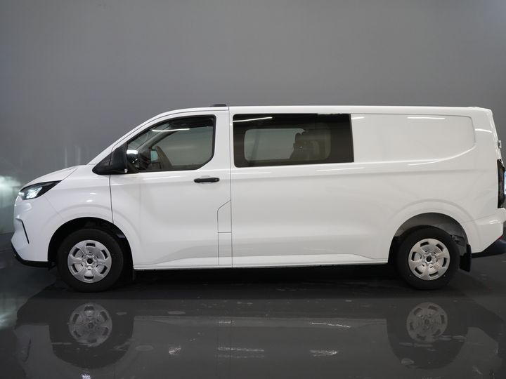 Ford Transit Custom Van 320 2.0 TDCI 136 hp L2 Trend BPM FREE! DC Double Cab/ 5 years/200,000 km Warranty/ Carplay/ Climate/ Camera/ PDC/ Cruise