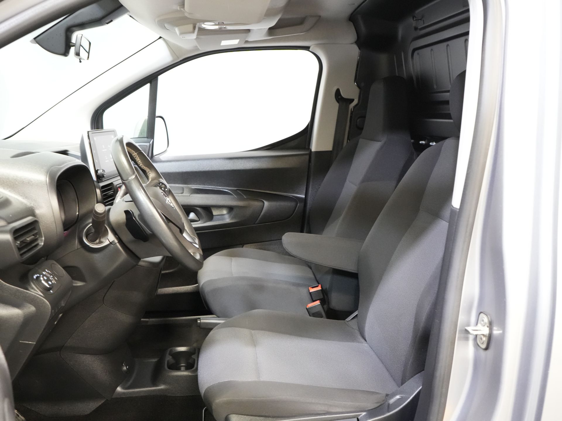 Opel Combo Bestelbus 1.2 Turbo 130 pk Aut. BENZINE BPM VRIJ! Keyless/ Carplay/ PDC/ Cruise/ Trekhaak/ Airco