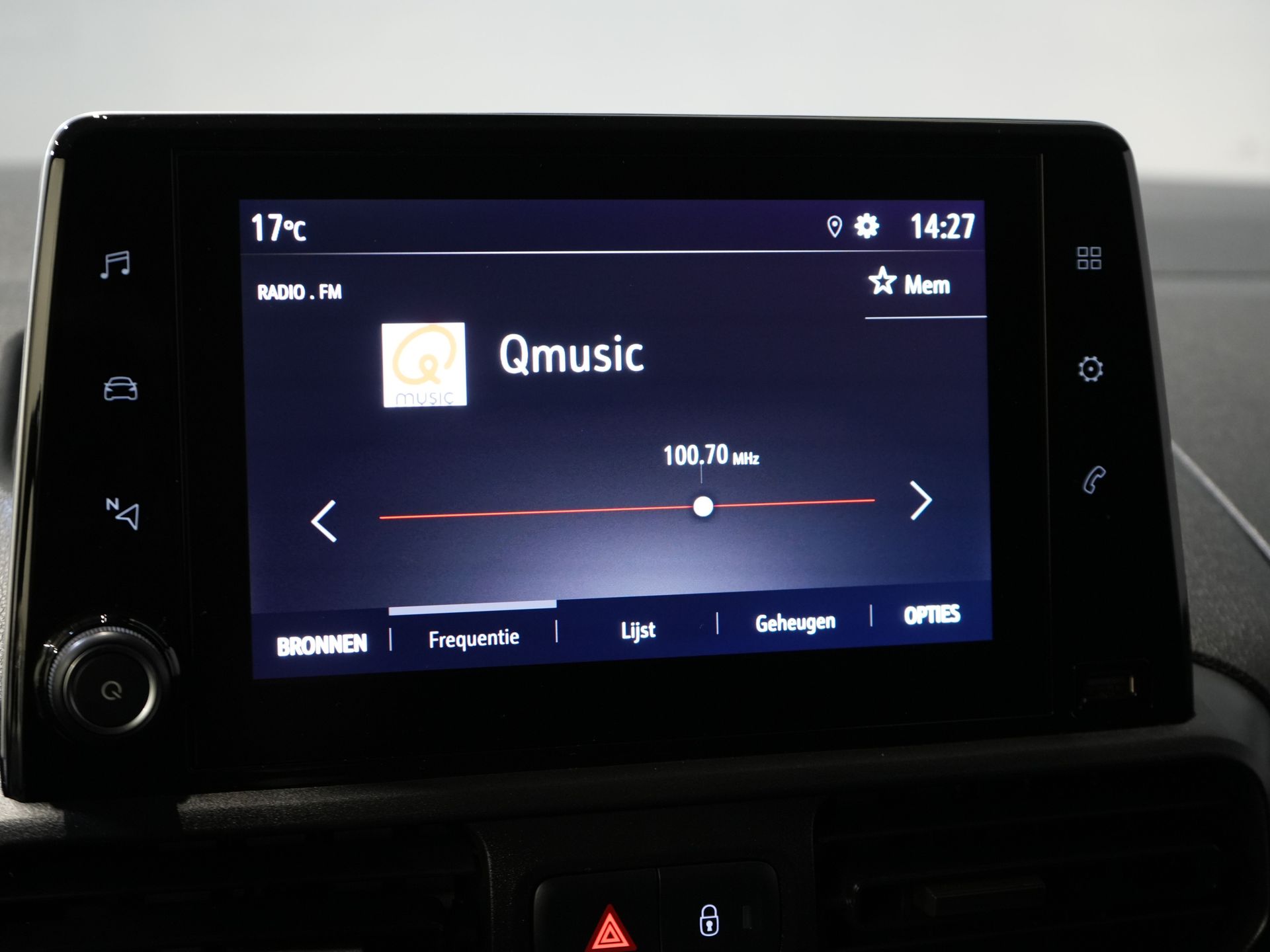 Opel Combo Bestelbus 1.2 Turbo 130 pk Aut. BENZINE BPM VRIJ! Keyless/ Carplay/ PDC/ Cruise/ Trekhaak/ Airco