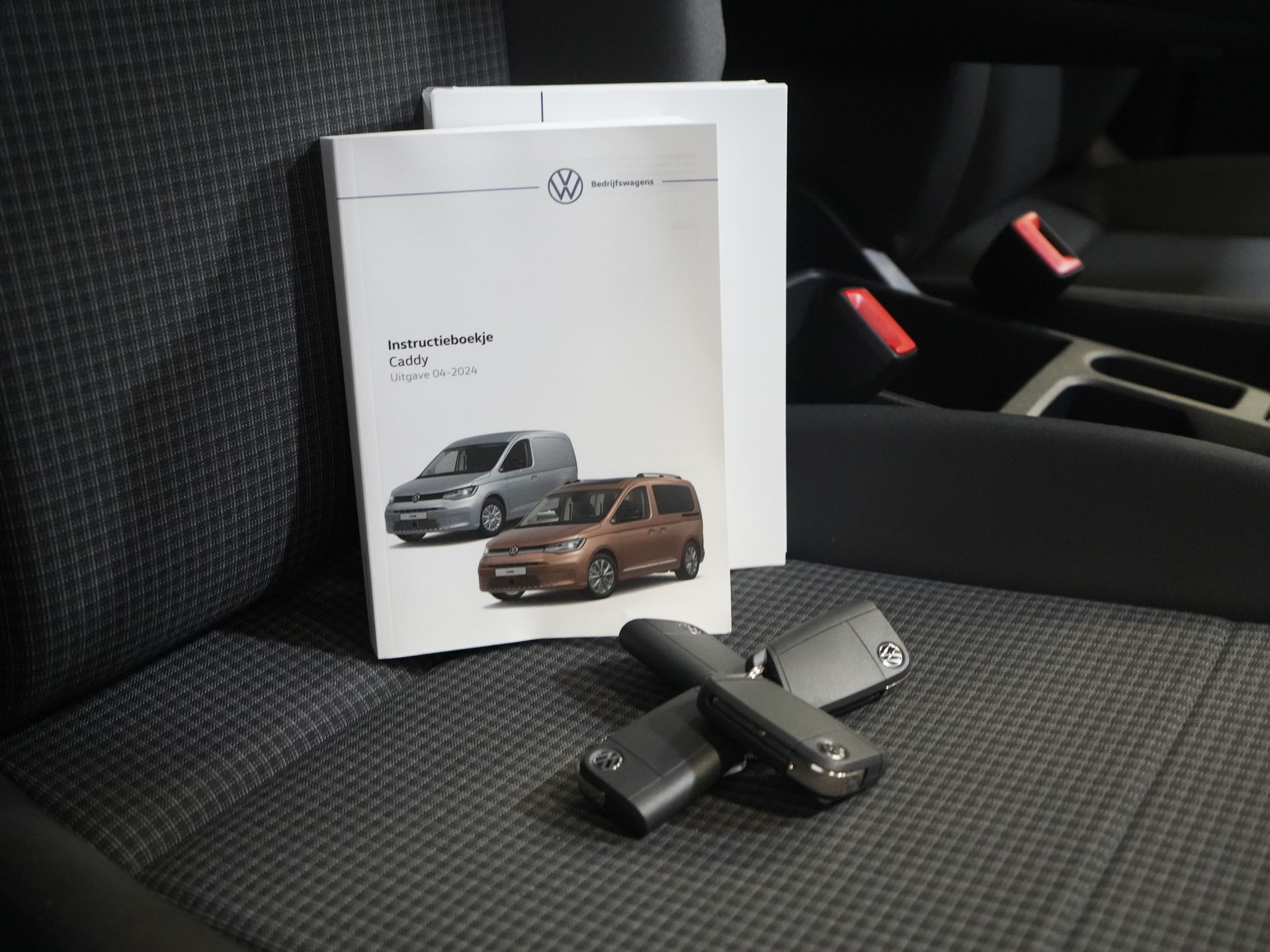 Volkswagen Caddy Cargo Maxi Van 2.0 TDI 125 CP DSG Aut. BPM FREE/ Virtual Cockpit/ Carplay/ Cruise/ PDC/ Invertor