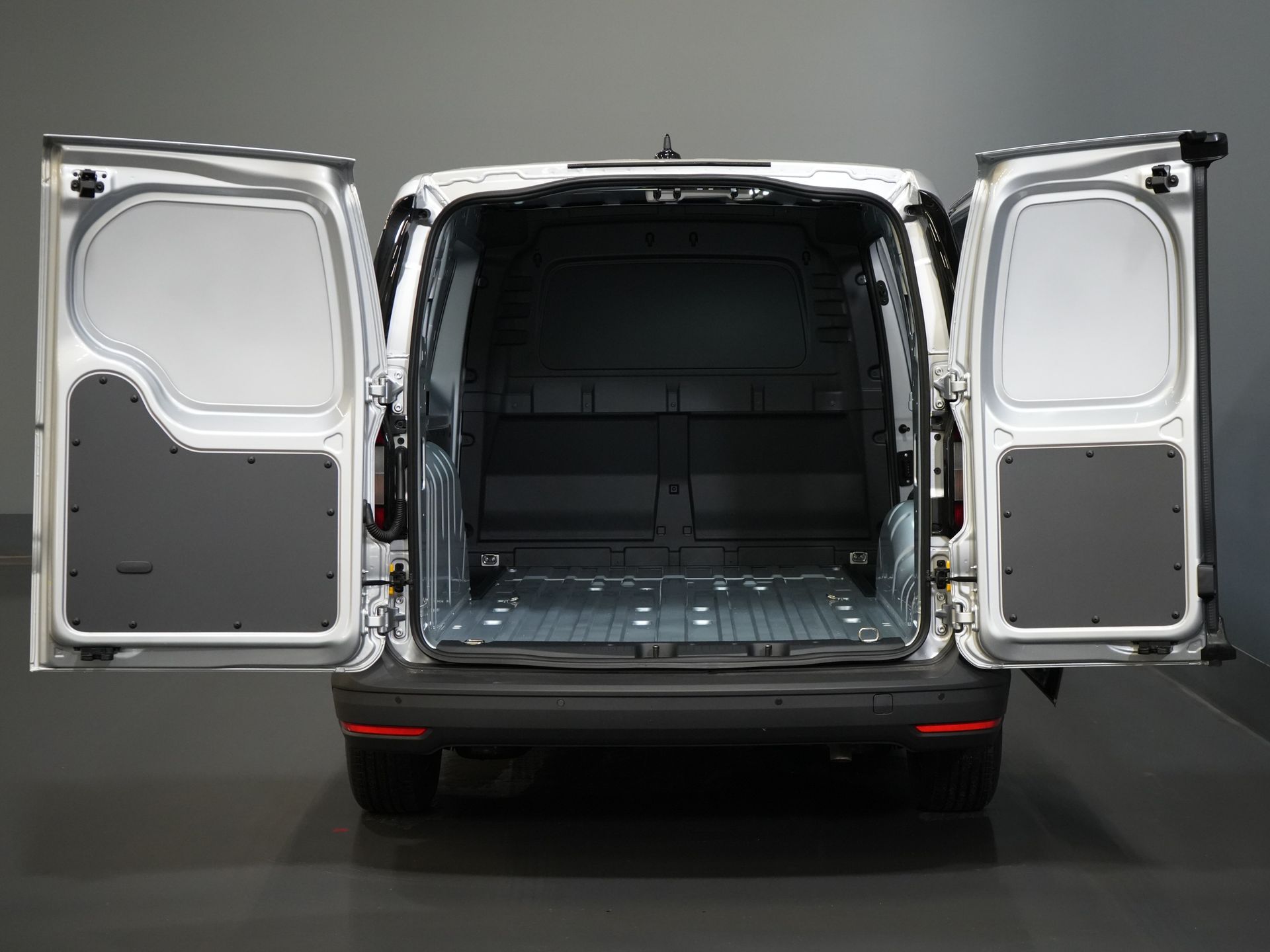 Volkswagen Caddy Cargo Maxi Van 2.0 TDI 125 CP DSG Aut. BPM FREE/ Virtual Cockpit/ Carplay/ Cruise/ PDC/ Invertor