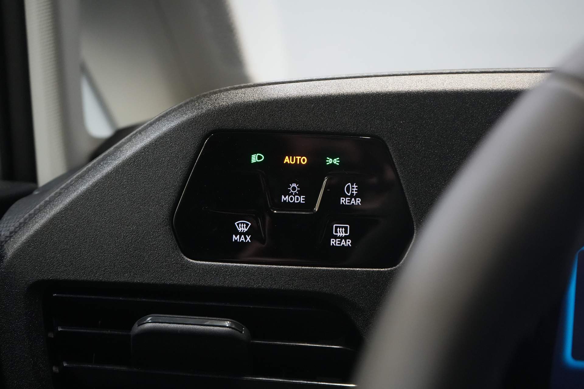 Volkswagen Caddy Cargo Maxi Van 2.0 TDI 125 PS DSG Aut. BPM FREE/ Virtual Cockpit/ Carplay/ Cruise/ PDC/ Inverter