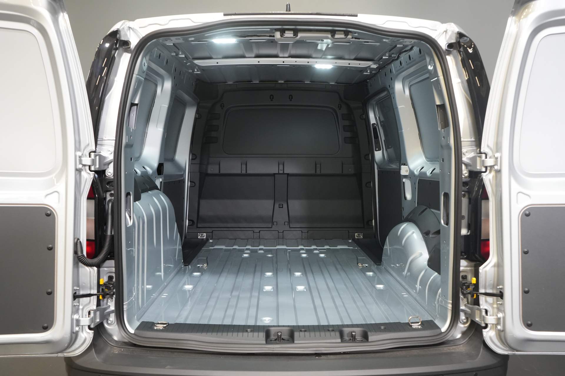 Volkswagen Caddy Cargo Maxi Van 2.0 TDI 125 PS DSG Aut. BPM FREE/ Virtual Cockpit/ Carplay/ Cruise/ PDC/ Inverter