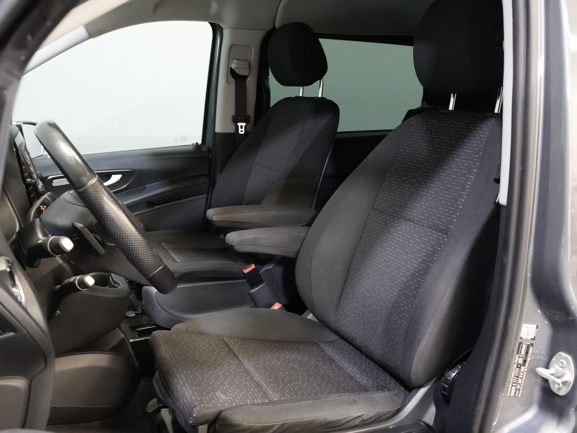 Mercedes-Benz Vito Van 119 CDI Aut. XL L3 DC Double Cab/ LED/ 2.5t Trekverm./ Alarm III/ Stoelverw./ Carplay/ Navi/ Camera/ Climate/ Cruise/ PDC/ 18