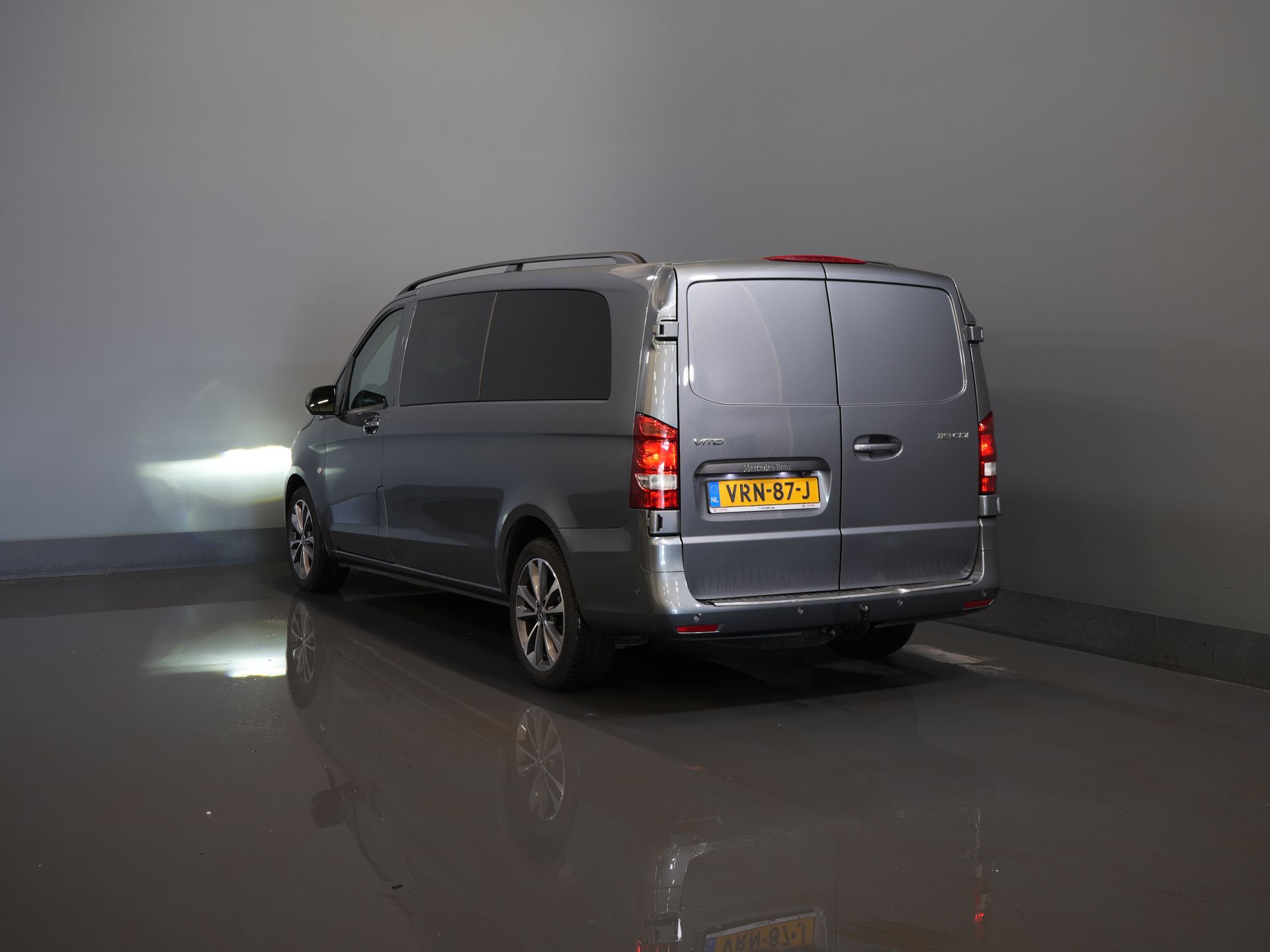 Mercedes-Benz Vito Van 119 CDI Aut. XL L3 DC Double Cab/ LED/ 2.5t Trekverm./ Alarm III/ Stoelverw./ Carplay/ Navi/ Camera/ Climate/ Cruise/ PDC/ 18