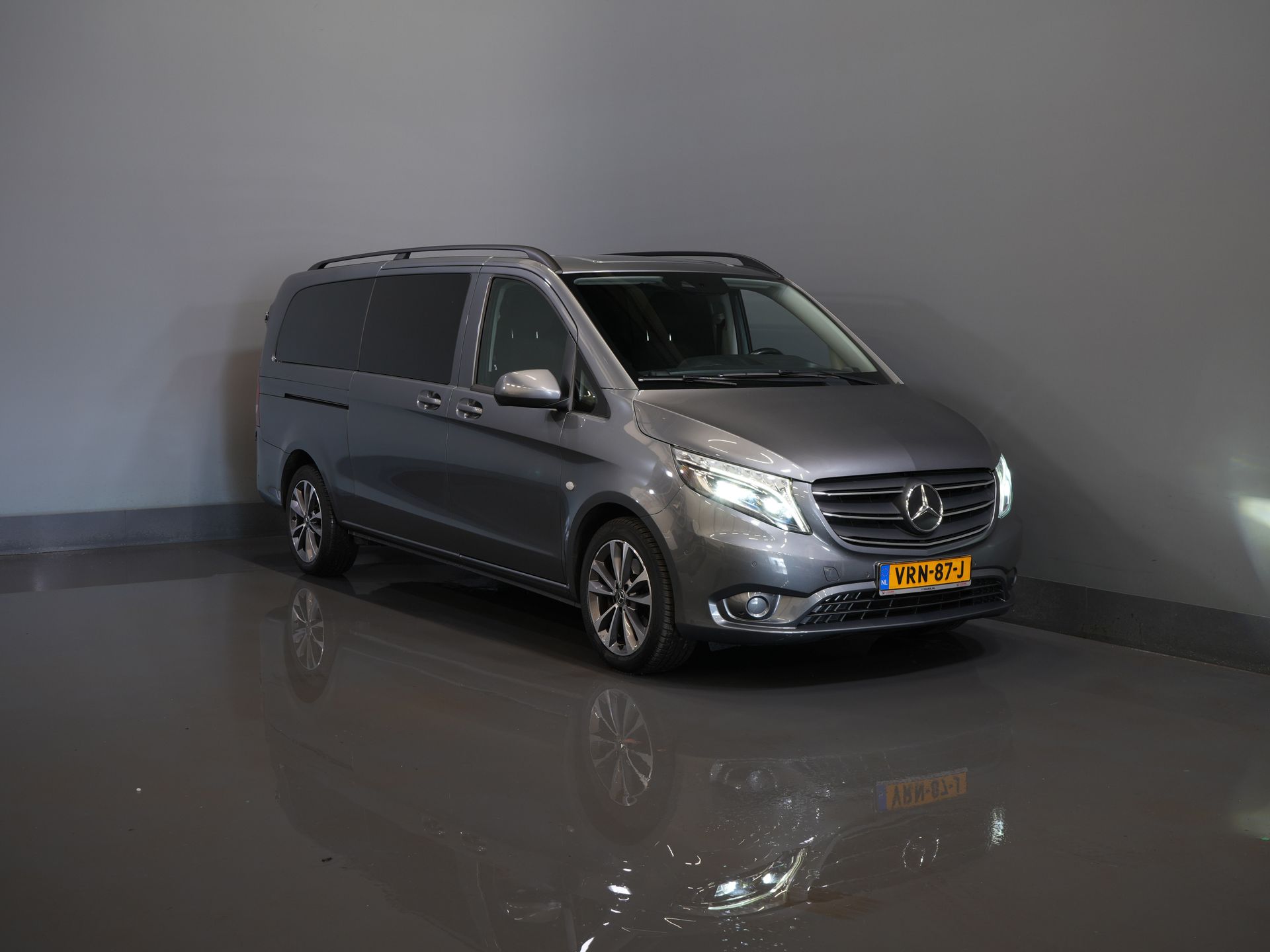 Mercedes-Benz Vito Van 119 CDI Aut. XL L3 DC Double Cab/ LED/ 2.5t Trekverm./ Alarm III/ Stoelverw./ Carplay/ Navi/ Camera/ Climate/ Cruise/ PDC/ 18