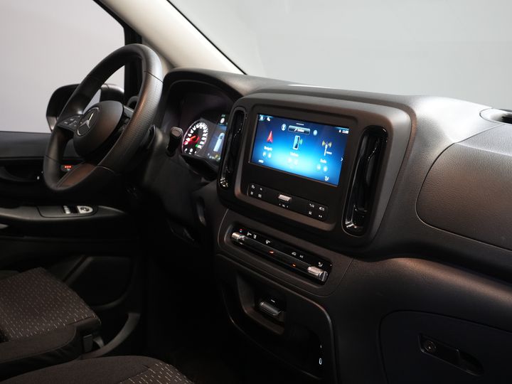 Mercedes-Benz Vito Bestelbus 116 CDI Aut. L3 LED/ Carplay/ 270Gr.Deuren./ Stoelverw/ Camera/ PDC V+A/ Trekhaak/ Navi/ Cruise